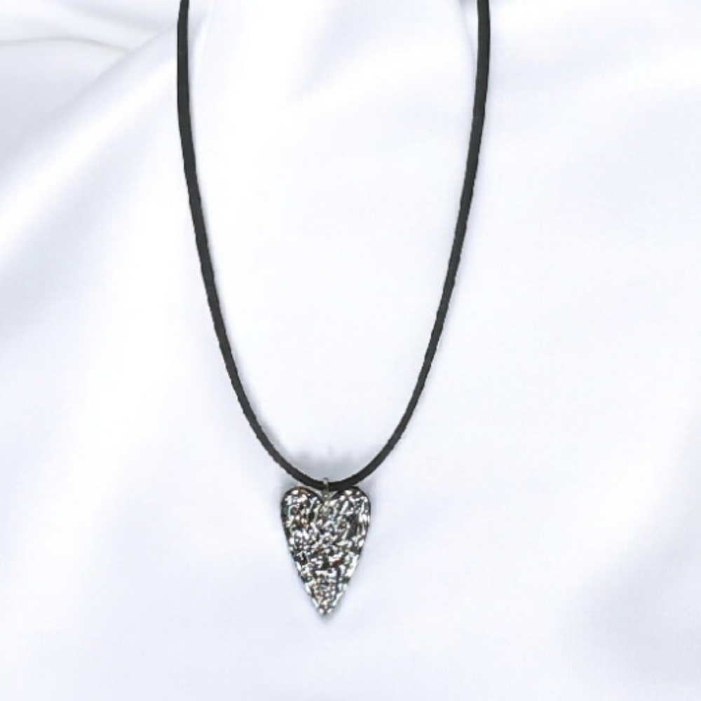 Gray Gold Enchanted Choker Necklace Heart Charm Whimsygoth New Age Grunge 1990s